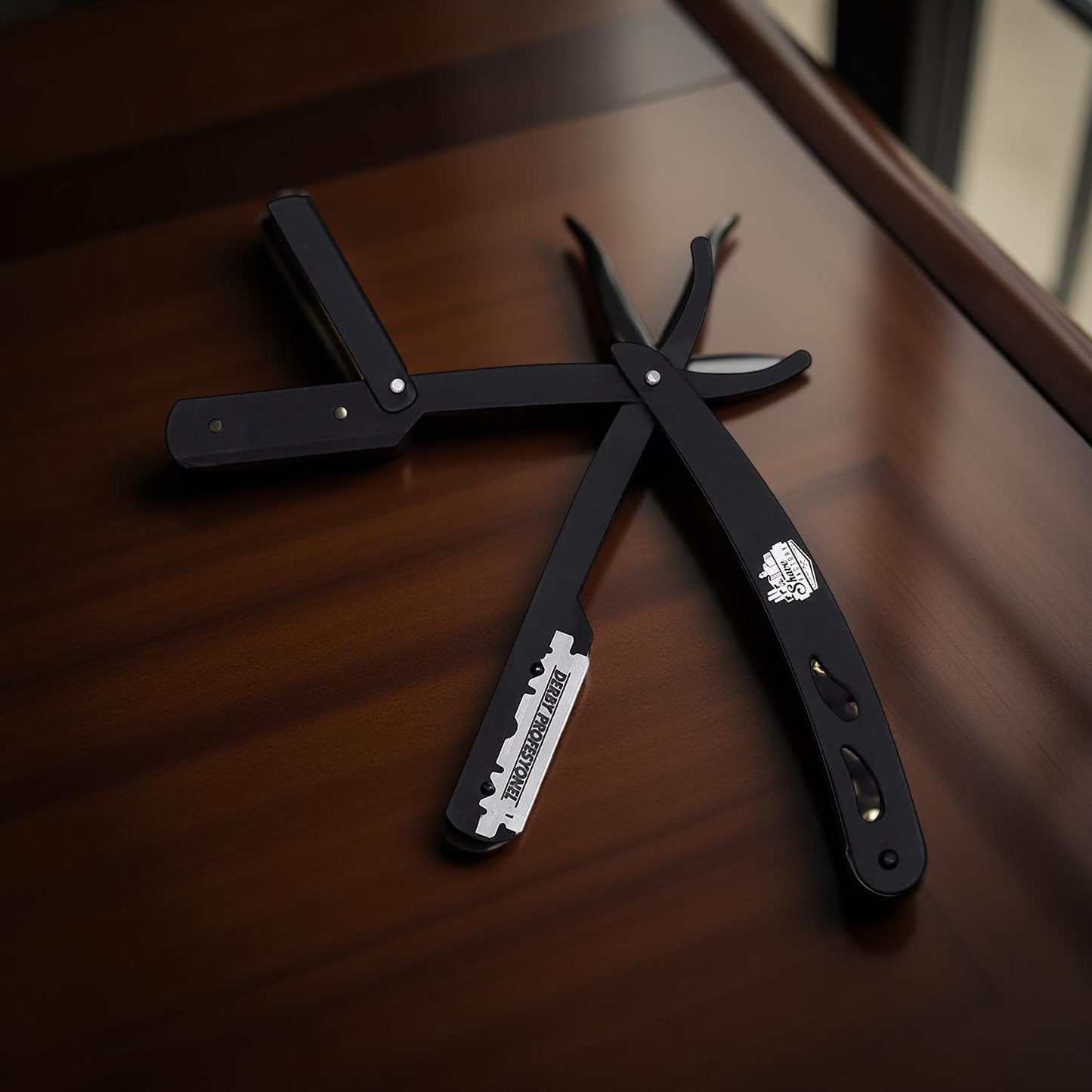 🪒Straight Edge Razor & After Shave Spray Combo